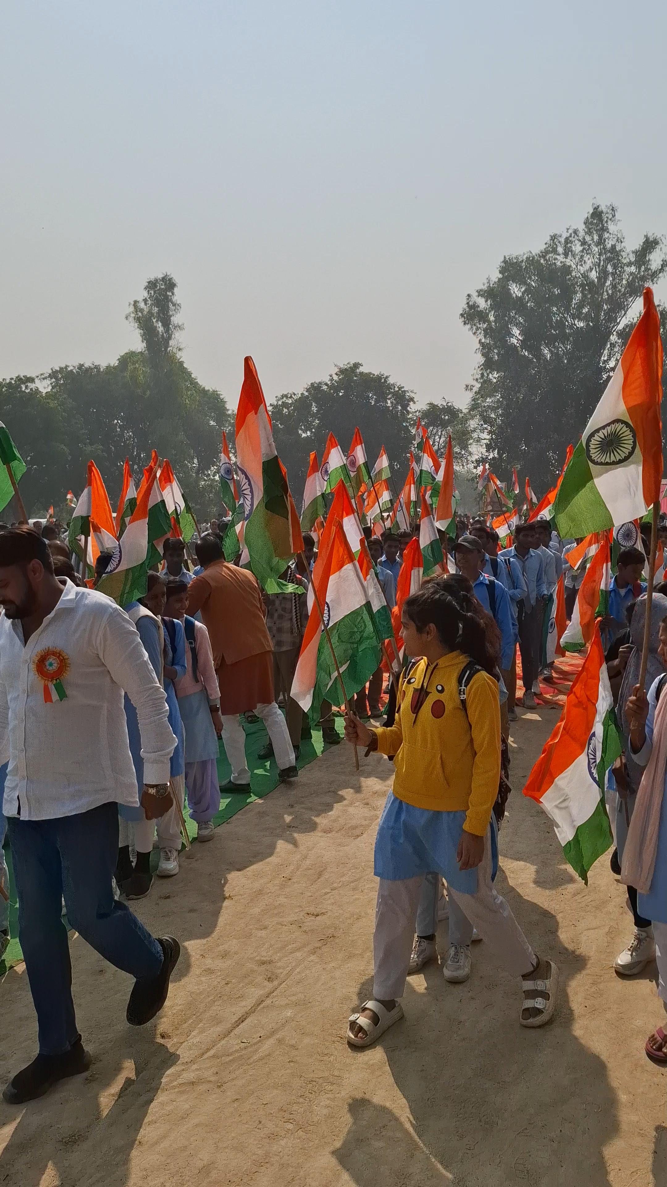 जसराना में निकली सात किलोमीटर लंबी जन एकता पद यात्रा, सरदार पटेल के आदर्शों से गूंजा