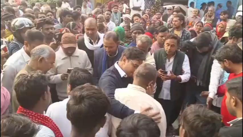 कासिमाबाद में दर्दनाक हादसा, तेज रफ्तार कार ने 1 मजदूर को कुचला, मौत,3 घायल