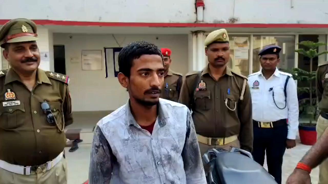 मऊ पुलिस के हाथ लगते ही राइडर बोला— “साहब गलती हो गई, अब कभी स्टंट नहीं करूंगा… मुझे माफ कर दीजिए।