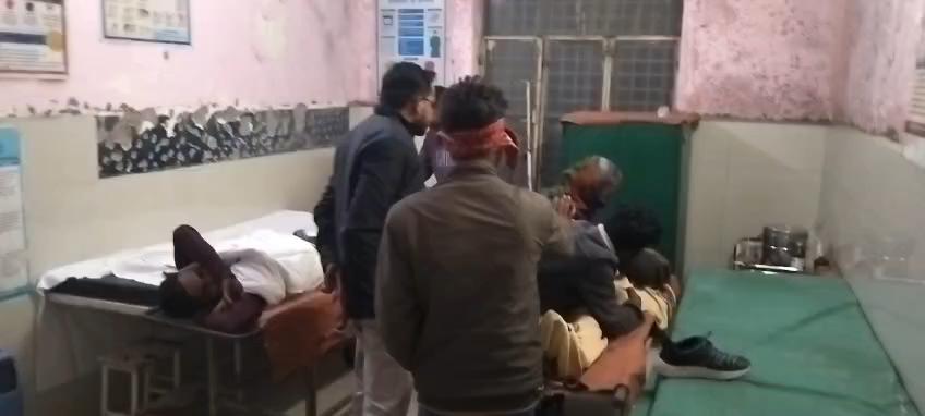 रायबरेली :तेज रफ्तार डम्पर ने ऑटो में मारी जोरदार टक्कर