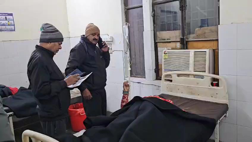 कोहरे के कारण ईको–कैंटर में भीषण भिड़ंत, सात घायल