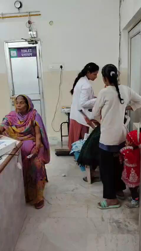 लखनऊ सिटी हॉस्पिटल में गरीबों के लिए निःशुल्क स्वास्थ्य शिविर कैम्प लगाया