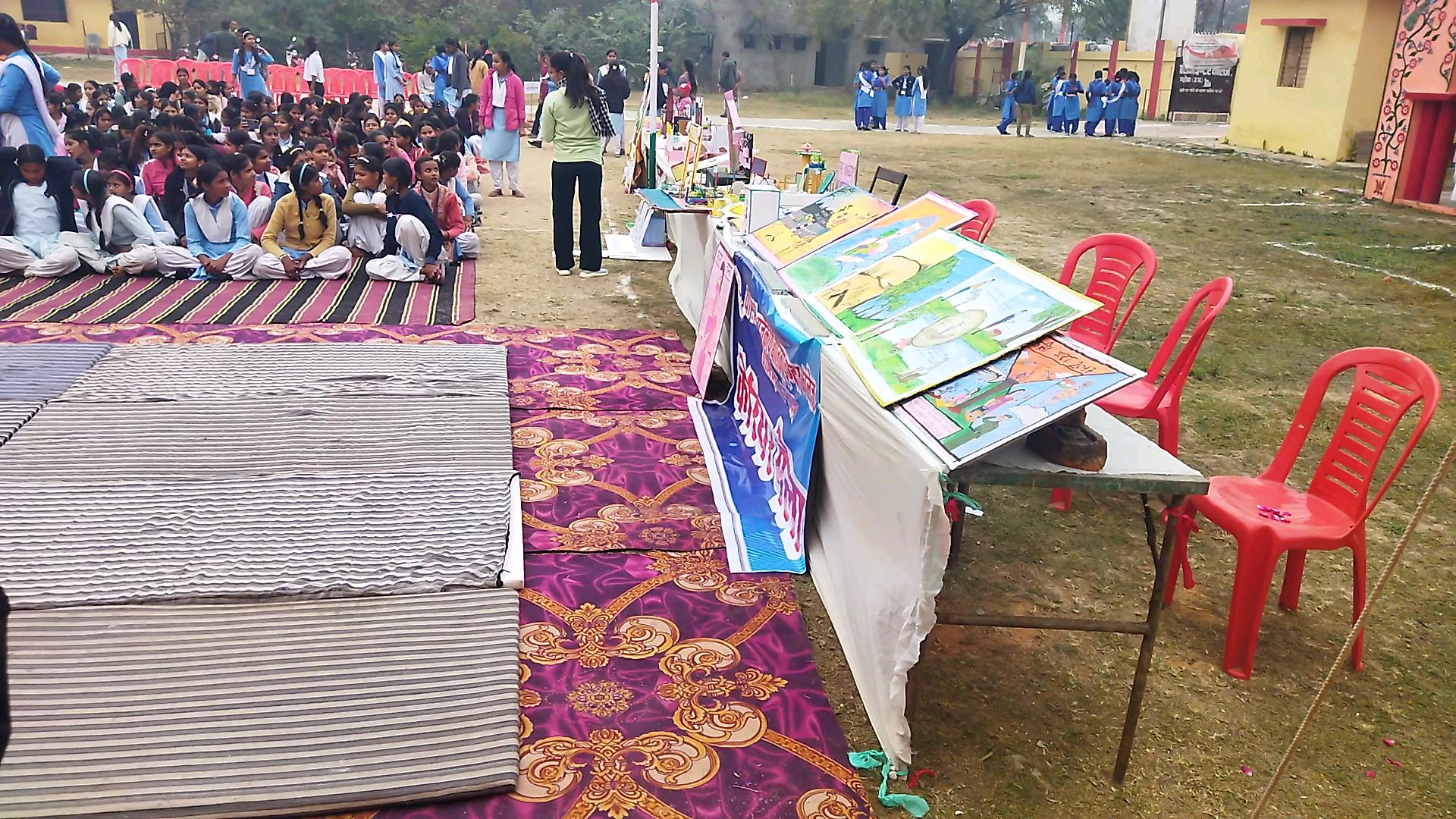 उ प्र दिवश पर रा बालिका इण्टरकालेज में आयोजित हुई खेलकूद प्रतियोगिता