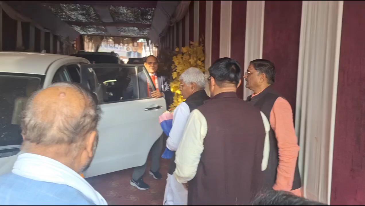 गाजीपुर के लाल को कृषि के क्षेत्र में पद्मश्री सम्मान, कृषि वैज्ञानिक अशोक सिंह का भव्य अभिनंदन