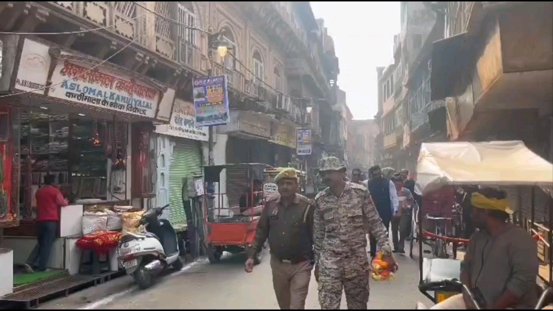 नगर आयुक्त ने किया वार्ड 61 और 64 का पैदल निरीक्षण, व्यवस्थाएं सुधारने के सख्त निर्देश